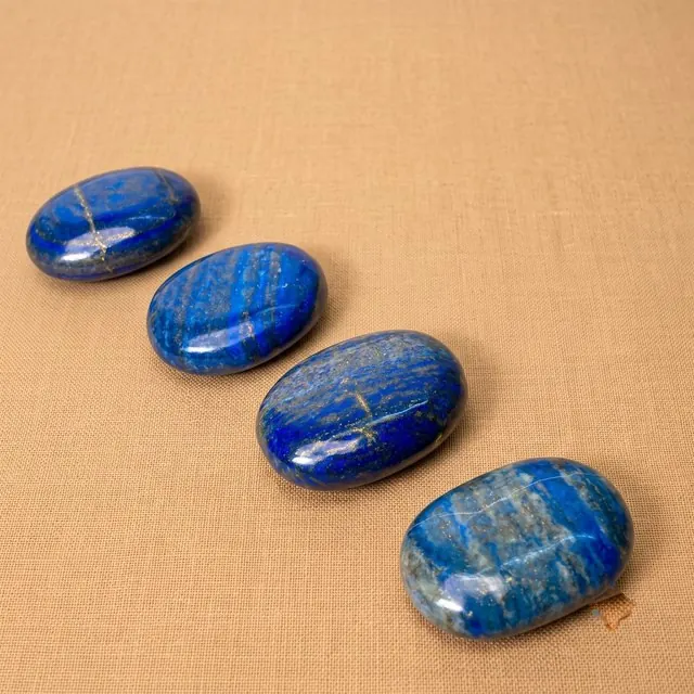 Lapis lazuli palm stone