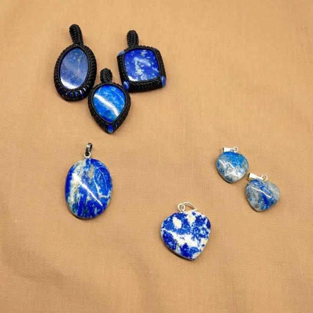 Lapis lazuli pendant